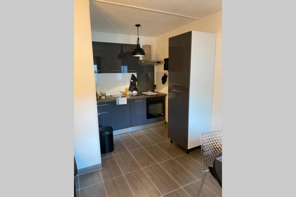 Le 12 Du Temple - Plein Coeur Centre Ville, Residence Privee, 5Mn Gare Sncf, Wifi Et Netflix 尼奥尔 外观 照片